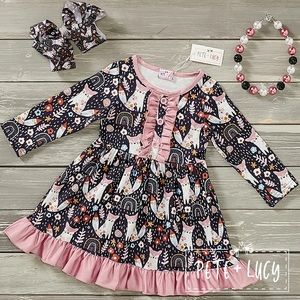 Fox In Nature - Dress

Sweeten your kids style in this fun A line cut dress
